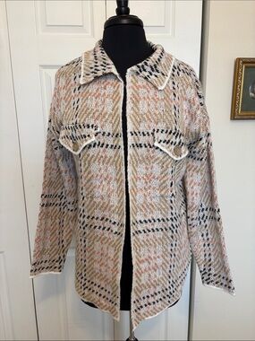 NWT Kempson Cream Plaid Knit Shacket with Tan & Peach Accents.Size Small.